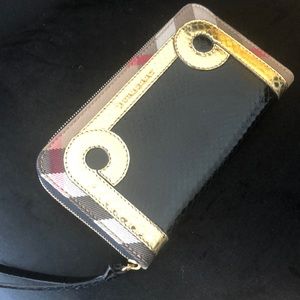 Burberry wallet